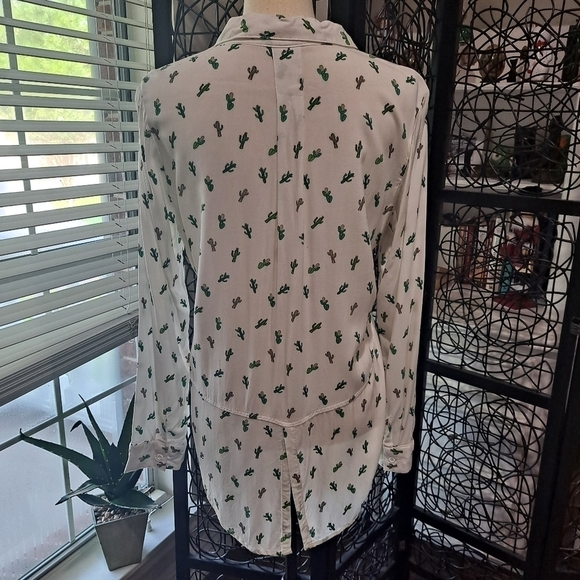 Per Se Size Medium Cactus Print White Button Up Tunic Long Sleeve - Picture 5 of 11